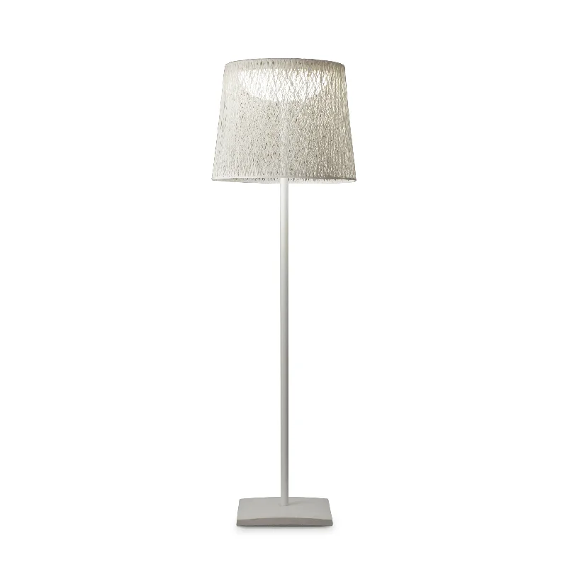 Wind Outdoor Floor Lamp